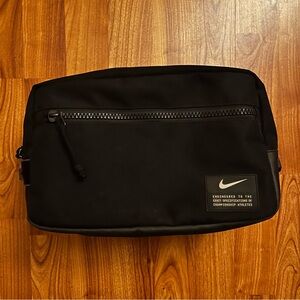 Nike Utility Travel Pouch/bag